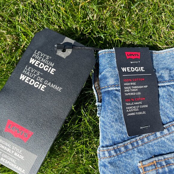 levi wedgie jeans - Picture 2 of 3